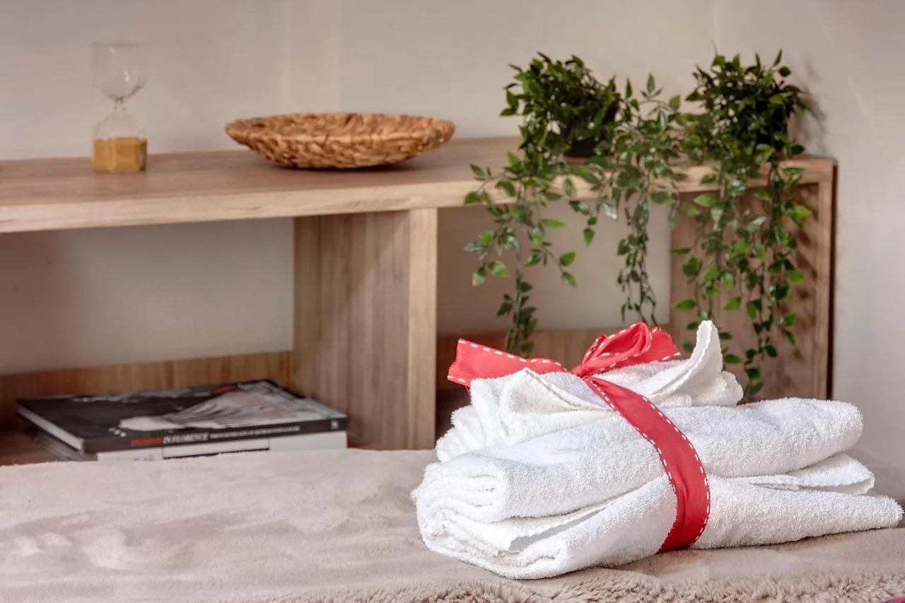 Faenza Apartment By Mamo Florence Italie